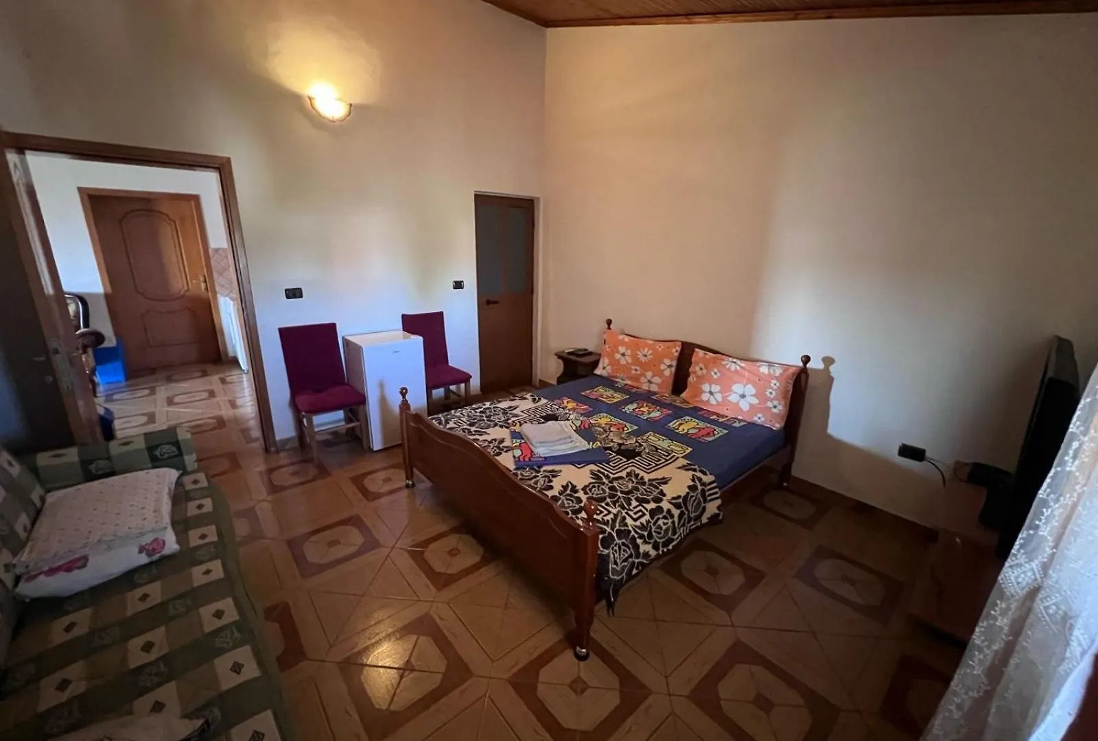 Vila Hasani Durrës Albania